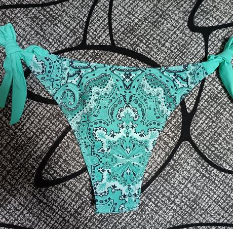 Tyrkysové plavky, m