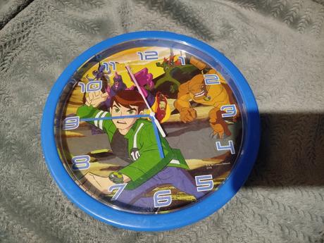 Ben10 hodiny na stenu,
