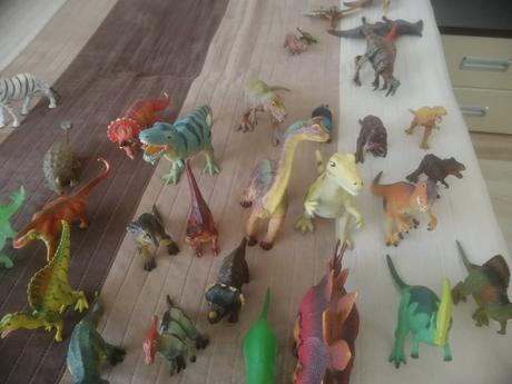 Dinosaury rozne druhy,