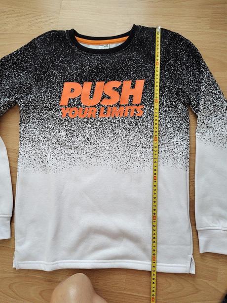 3 parádne chlapčenské mikiny, 158