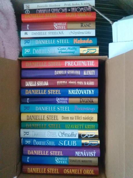Knihy danielle steel,