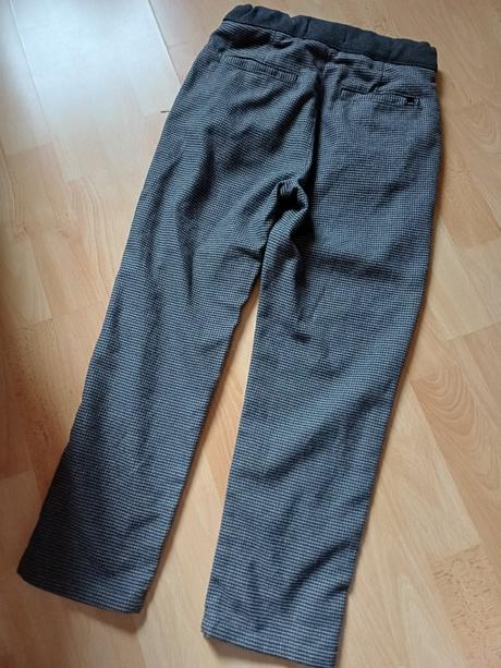 Teplé elegantnejšie nohavice, zara,134