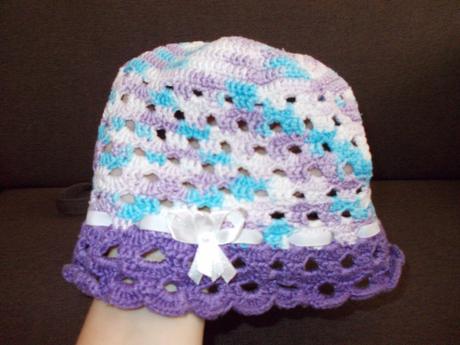 Hačkovaný klobúčik, 98