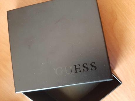 Krabica guess, guess