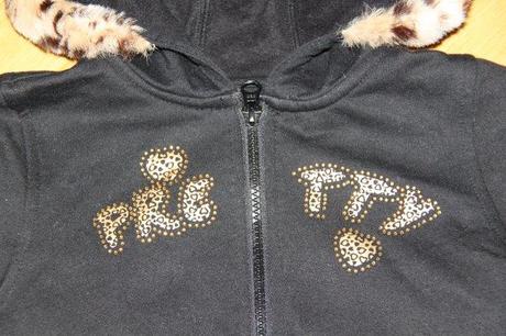 Mikinka s leo kožušinkou, 116