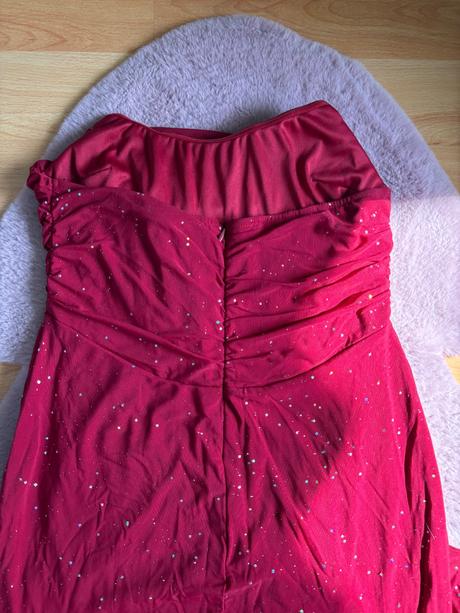 Trblietavé šaty, xl