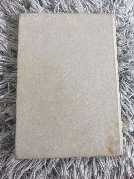 Krásna stará retro rozprávková kniha spiaca krásav,