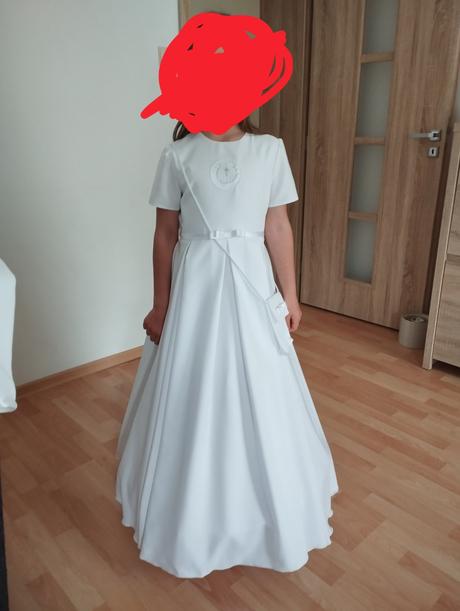 Šaty na prvé sväté prijímanie, 134