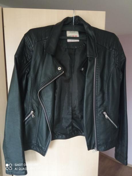 Koženková bunda, 158