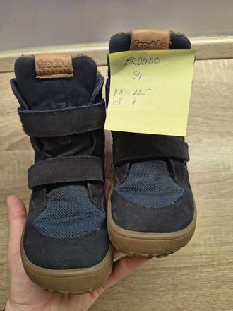 Barefoot froddo, froddo,34