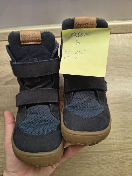 Barefoot froddo, froddo,34