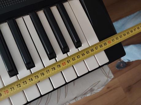 Yamaha psr f50 klavesy,