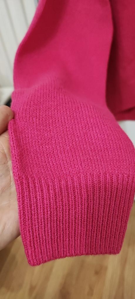 Sveter, s