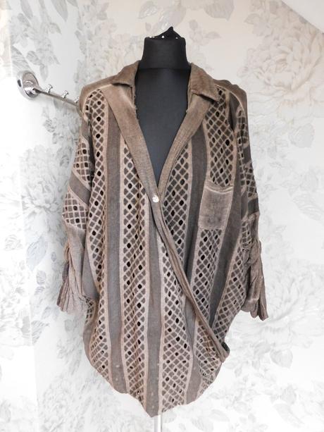 Pekna trendy bluzka, 40