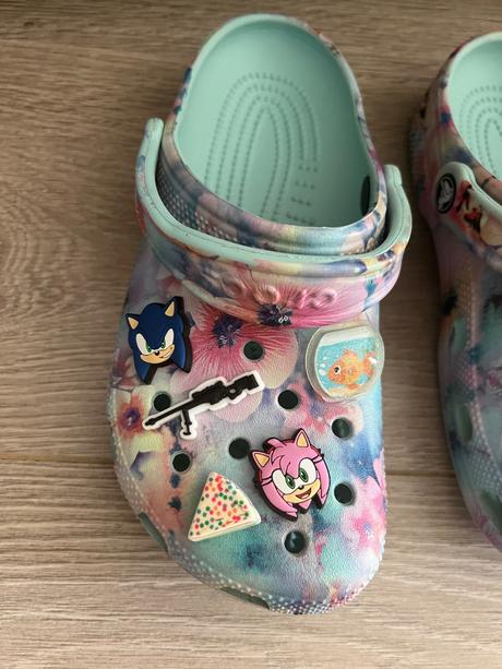 Belasé kvietkove crocs s ozdobami, veľkosť 36, crocs,36