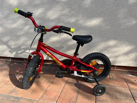 Detský bicykel s kolieskami zn. specialized veľ.12, specialized,12