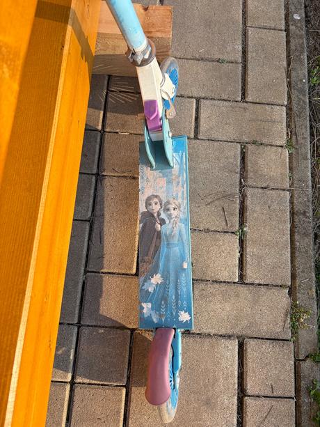 Dievčenská kolobežka frozen, 