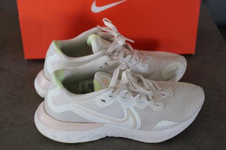 Nike renew tenisky, nike,37