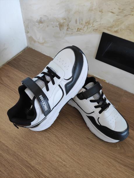 Botasky na odnimatelnych kolieskach, 37