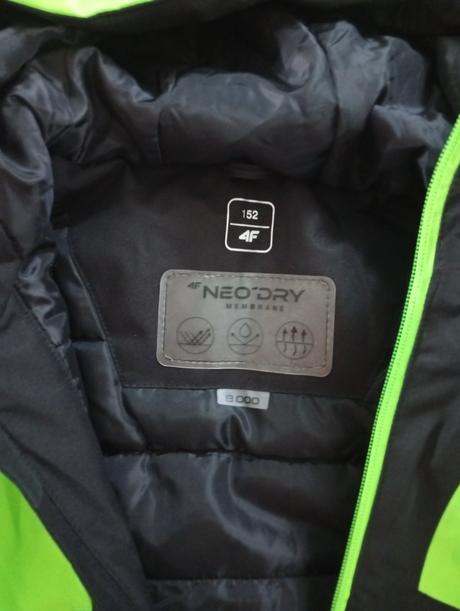 4f lyžiarska bunda, 152