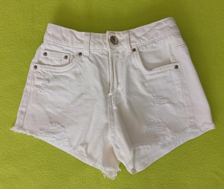 Šortky, zara,122