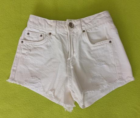 Šortky, zara,122