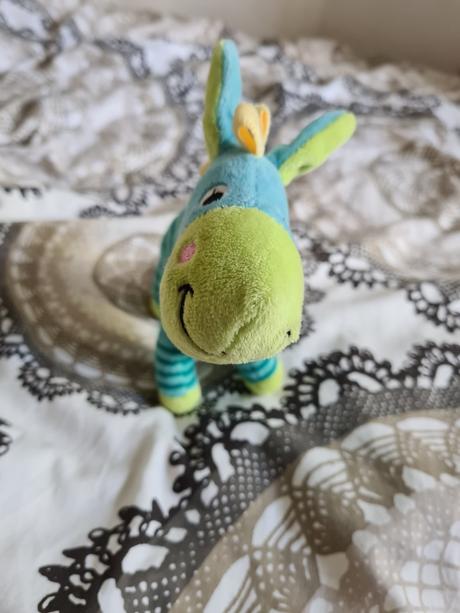 Plysova hracka farebna, 