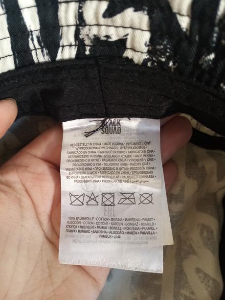 Čierno-biely klobúk "bucket hat", new yorker,m