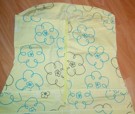 Žlté kvetové šaty, m