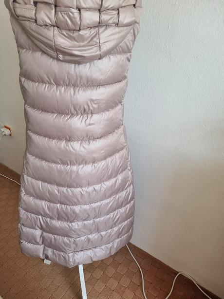 Krémová dlhá prešívaná vesta s kapucňou m, m