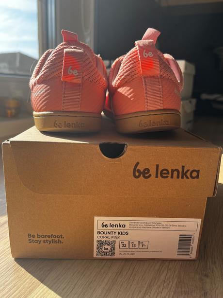 Barefoot belenka, be lenka,32