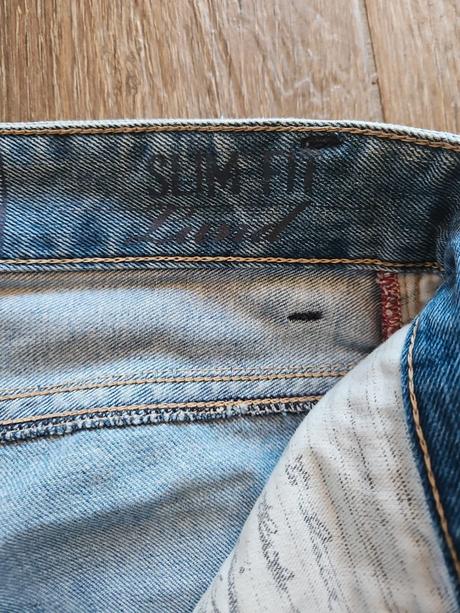 Potrhané pánske rifle, napapijri,34