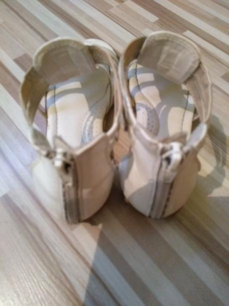 Sandálky, graceland,32