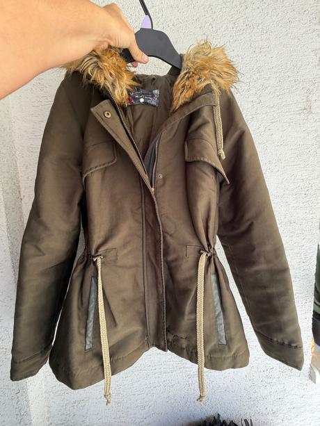 Zelena desigual jesena 40 parka bunda s vysivkou, desigual,38