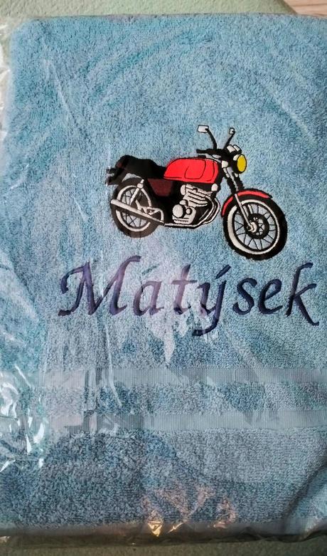 Osuška s motorkou a menom "matýsek",