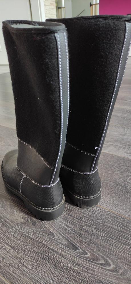 Koženofilc čižmy, 42