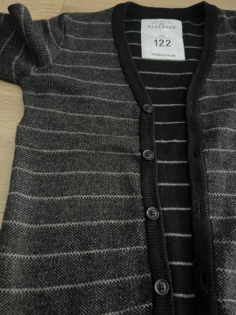 Sveter, reserved,122