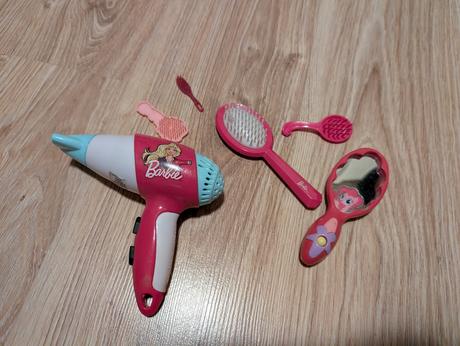 Barbie fén plus hrebene,