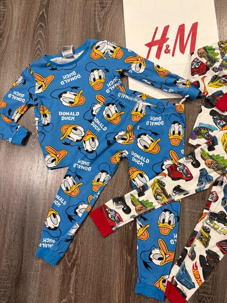 H&m detske pyžamka donald duck a hot wheels, h&m,110