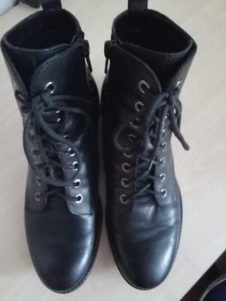 Kotnikove kožené topánky, lasocki,37