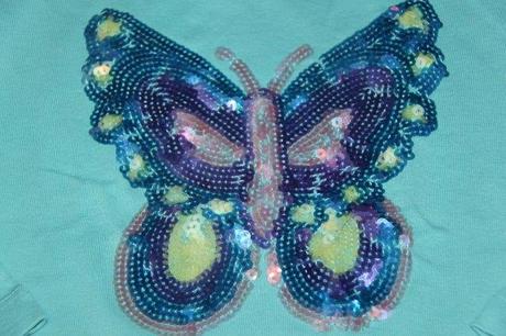 Tričko s flitrovým motýlikom, 110