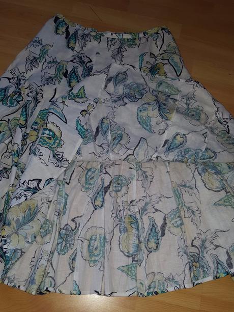 Farebna lanova sukna, 36