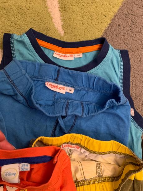 Balíček oblečenia v. 92, 86–98