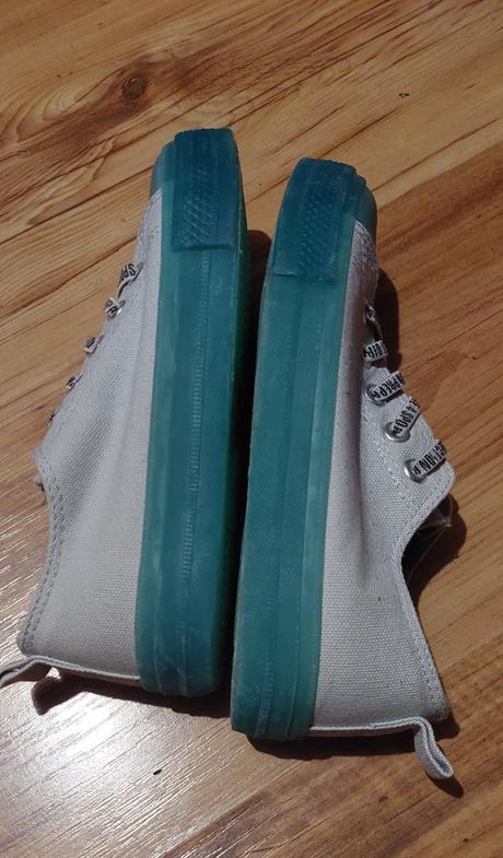 Tenisky, reserved,33