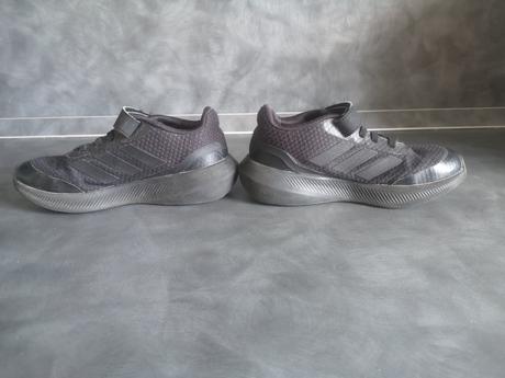Tenisky adidas č. 30, adidas,30