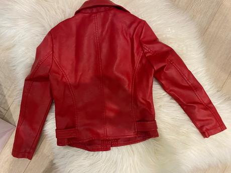 Cervena koženka, 116