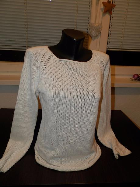 Kvalitný biely trendy svetrík m/l, m