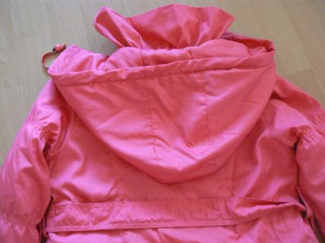 Dievčenská bunda, 146