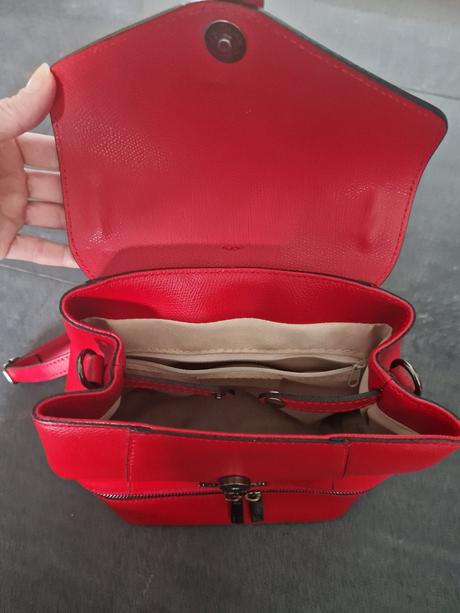 Batoh/crossbody bagger, bagger