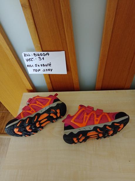 Dievčenské softshellove topánky bugga veľ.28, 31